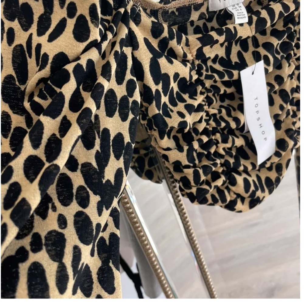 Topshop Leopard Top - Picture 3 of 3